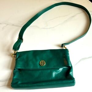 Tory Burch fold over bag in emerald green. EUC